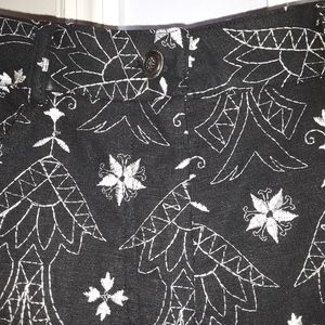 LOOK EAST Embroidered Jeans